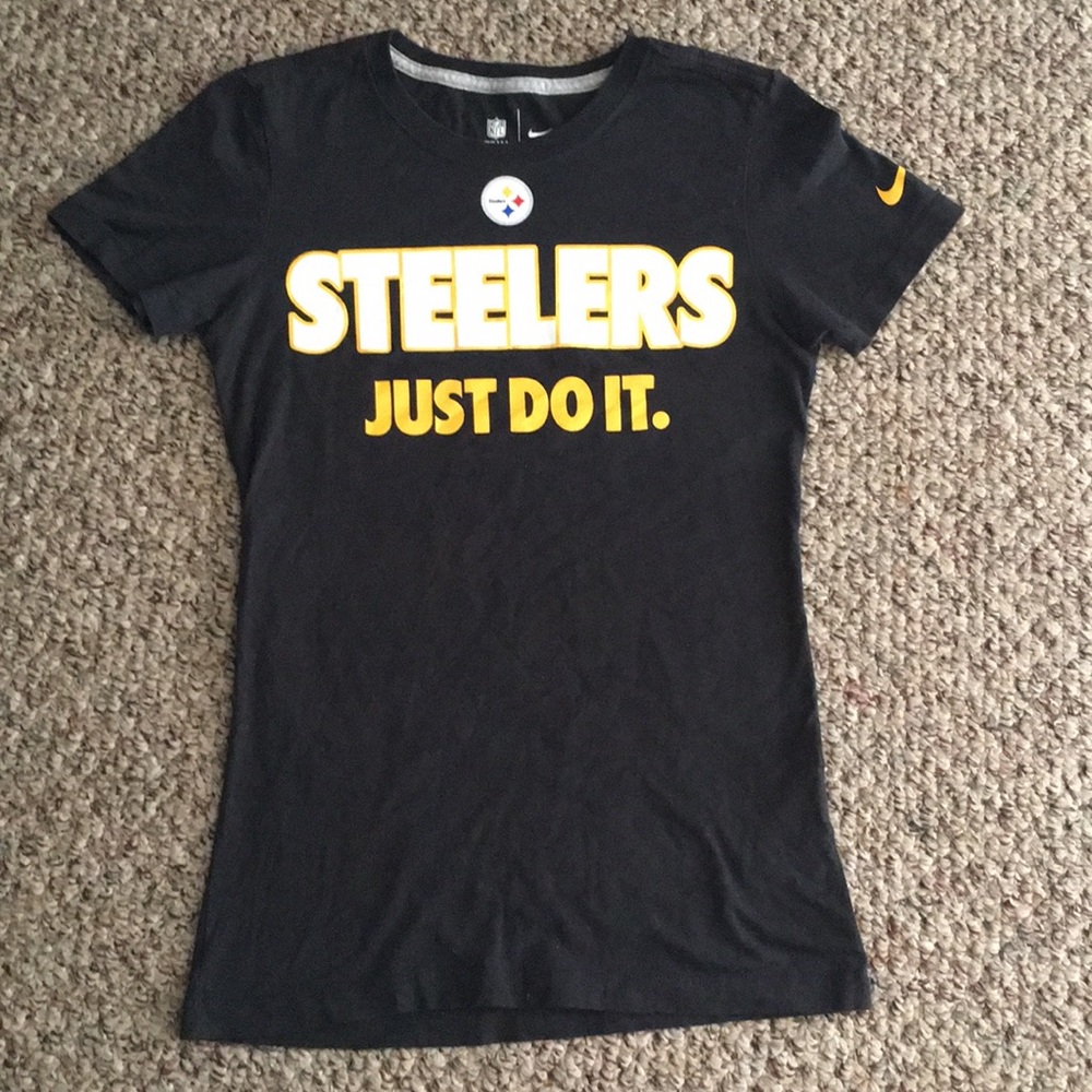 Nike Women’s Steelers Short Sleeve Top